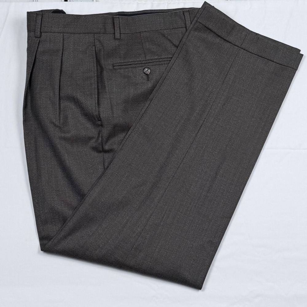 Jos A Bank Dress Pants Pleated Cuffed Brown Wool 38x31 Professional Formal